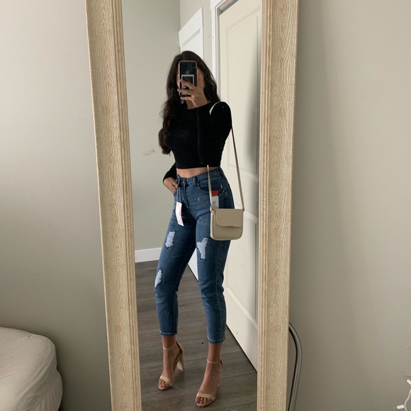 Brand new Distressed mom jeans - Picture 6 of 7